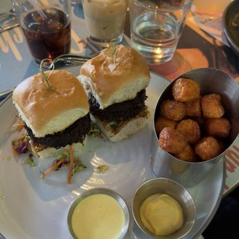 Root Down signature dishes Colorado Lamb Burger Sliders
Roasted Baby Beet Salad
Broken Rice Risotto